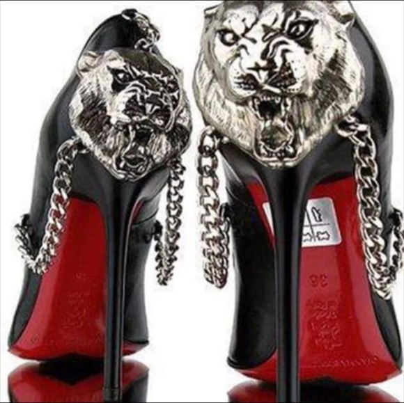 Meet your Posher, Noelle - Picture 1 of 1